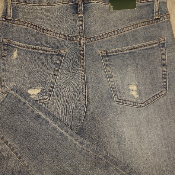 Spring Declutter - Picture 5 of 5